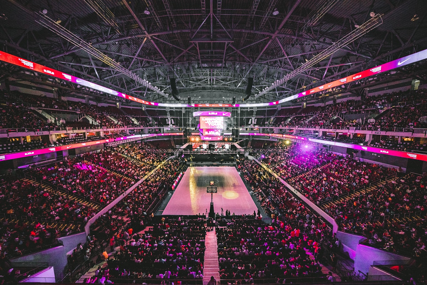 Illinois professional sports market